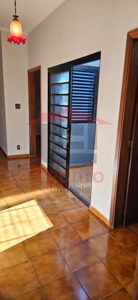 Casa, 3 quartos, 262 m² - Foto 3